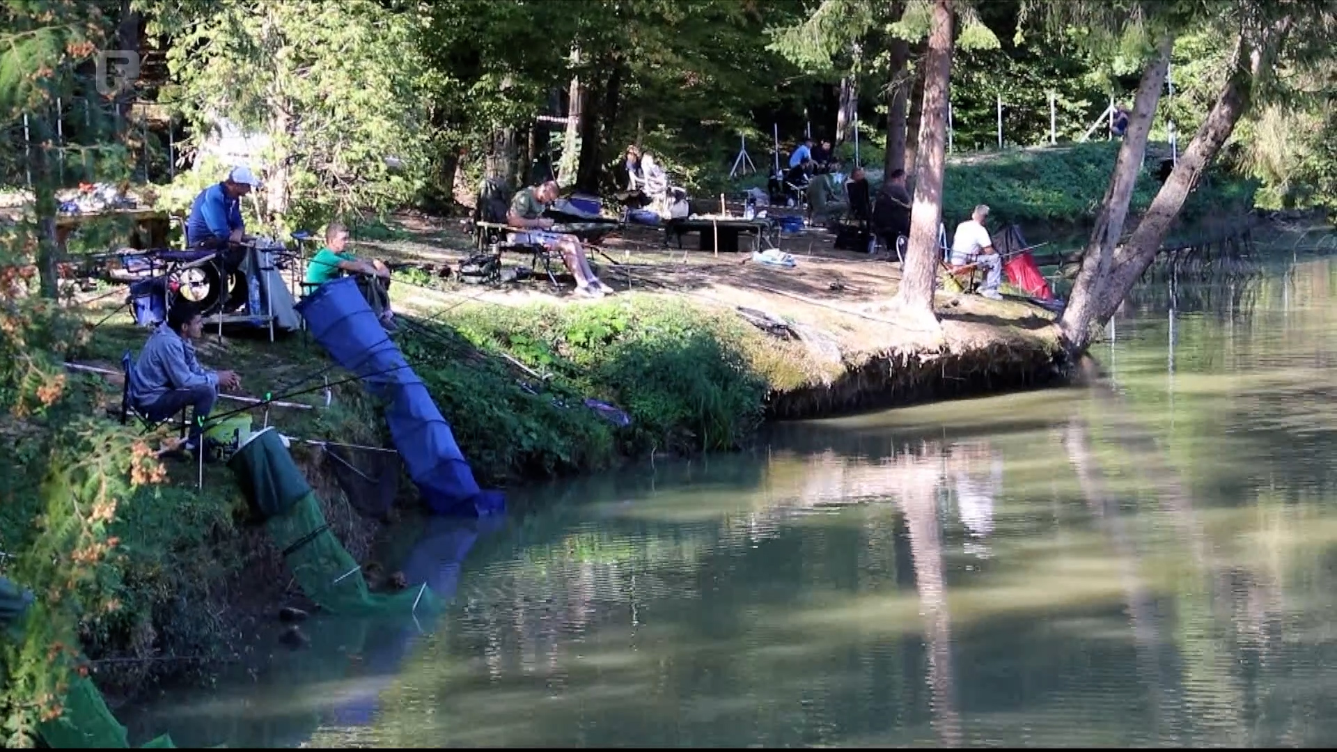 Na jezeru u Donjoj Lupljanici kod Dervente održano takmičenje u sportskom ribolovu